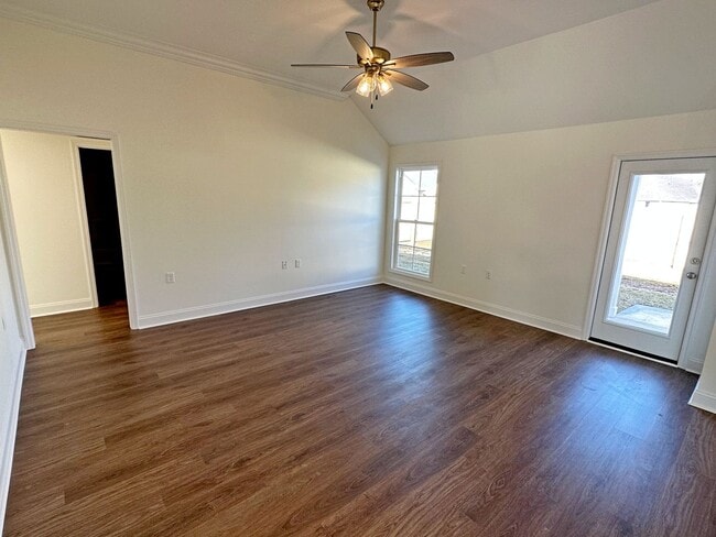 Building Photo - Stunning 4-Bedroom Home with Open Floor Plan & Fenced Backyard!