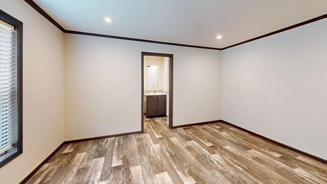 Building Photo - 109 American Ave