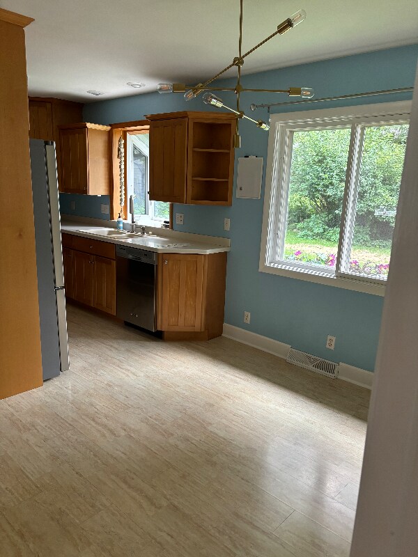 Building Photo - 434 Mineau Pkwy