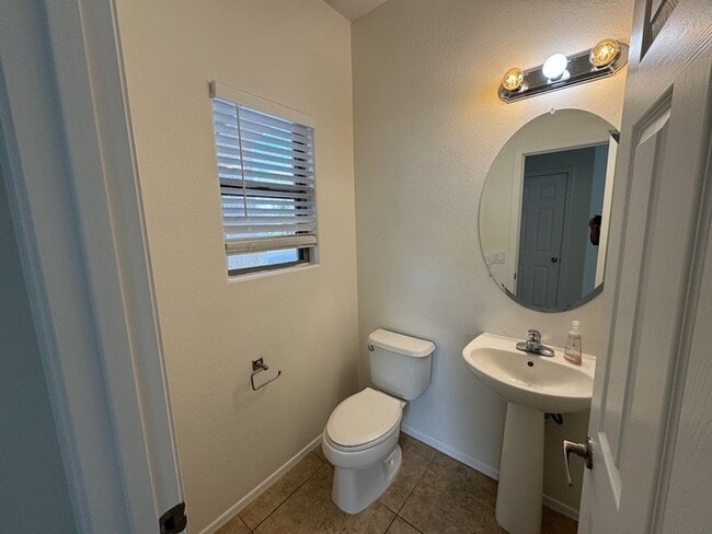 Building Photo - Queen Creek 3br House