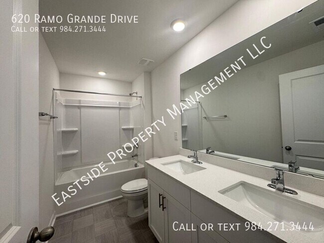 Building Photo - 620 Ramo Grande Dr