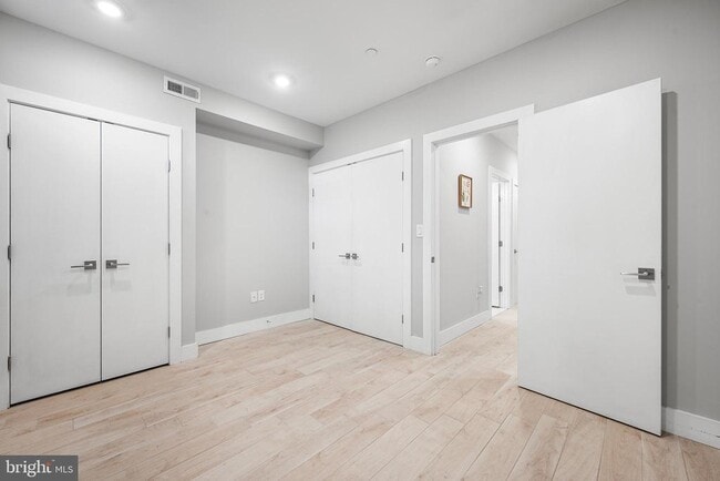 Building Photo - 1839- Blair St