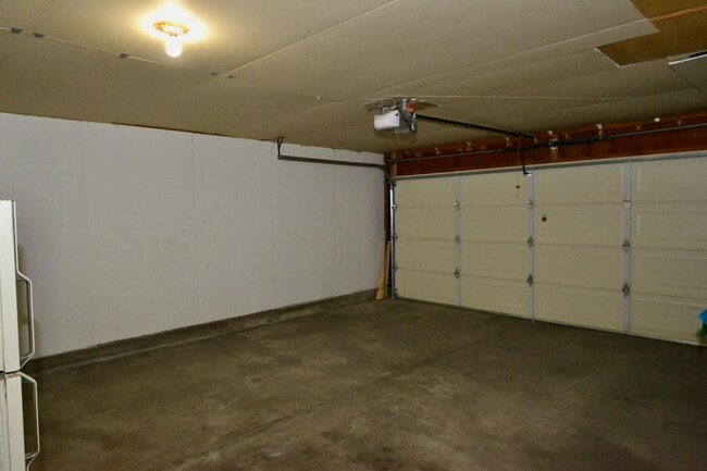 Building Photo - 1599 Cedar St