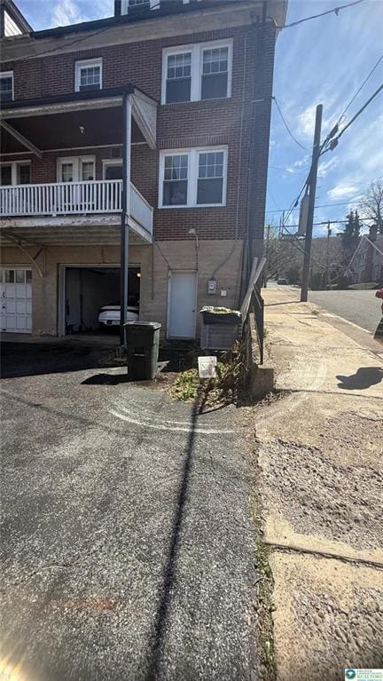 Building Photo - 1132 Mahantongo St