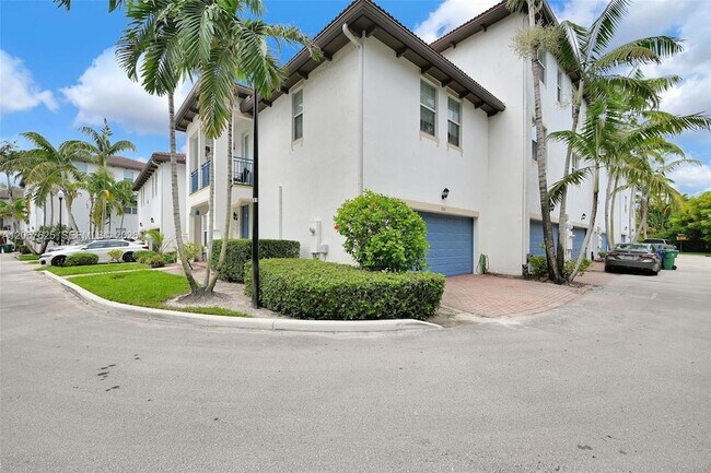 Building Photo - 11940 SW 25th Ct