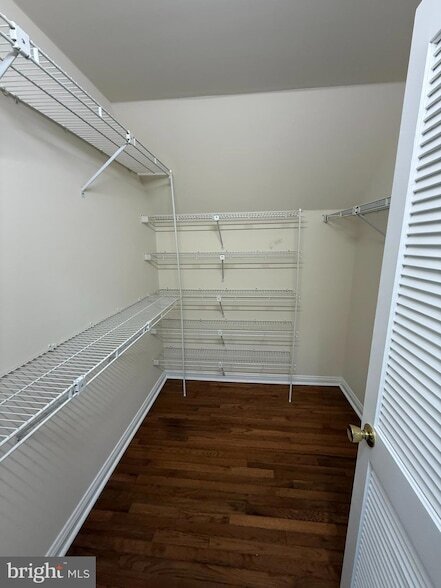 Building Photo - 5738 Griffith Lake Dr