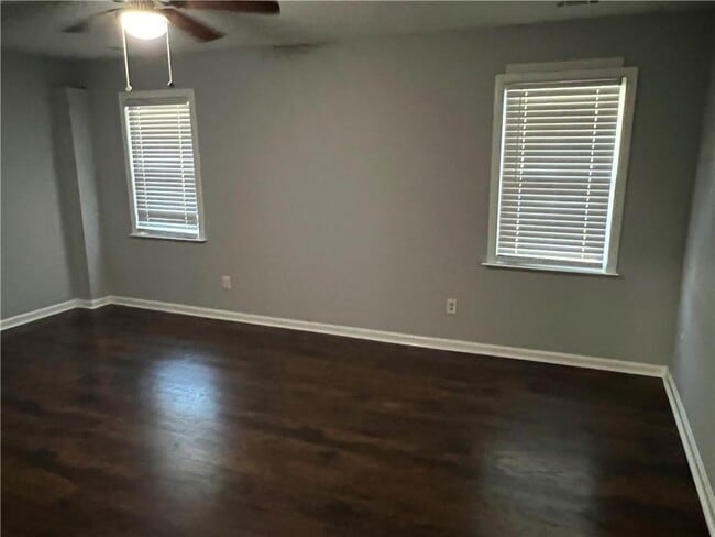 Building Photo - 420 Lockridge Ln