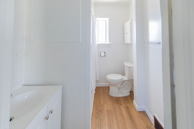 Building Photo - 175 S 100 W