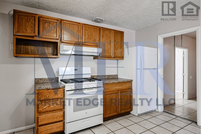 Building Photo - 5Bed/2Bath House at 35th Ave/Cactus! Ready for Immediate Move-In! -- NO HOA!