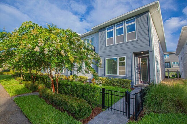 Building Photo - 8637 Tavistock Lakes Blvd