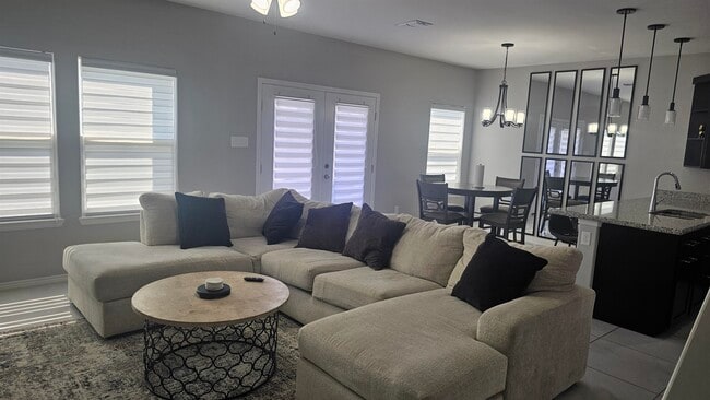 Building Photo - 4225 Gavilan Dr
