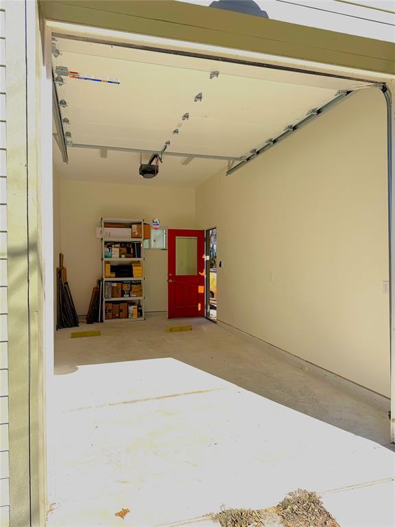 Building Photo - 807 Keasbey St