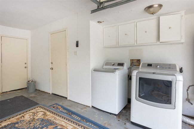 Building Photo - 8903 Wilson Reid Dr