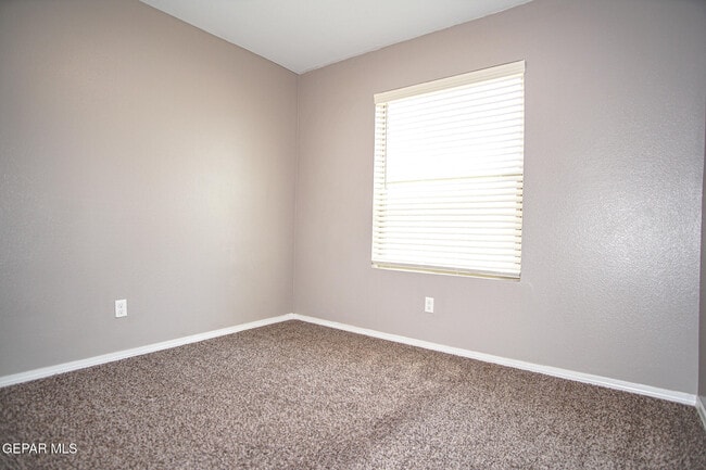 Building Photo - 14913 Tierra Isaiah Ave