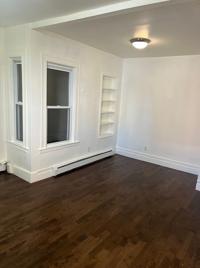 Building Photo - Shore Bangs Properties