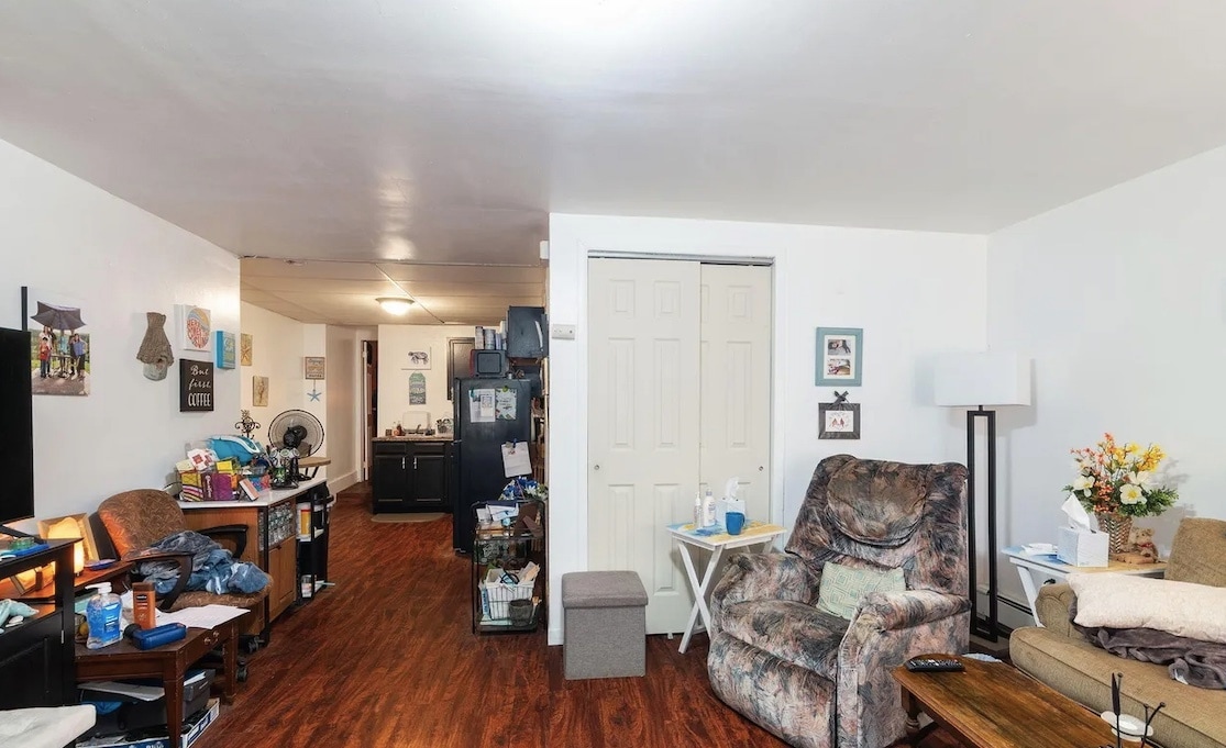 Building Photo - 31 Dana Ave