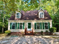 Building Photo - Cape Cod on Large Wooded Lot