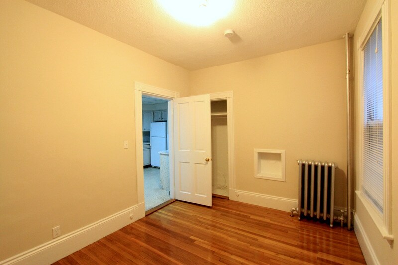 Building Photo - 795 Cambridge St