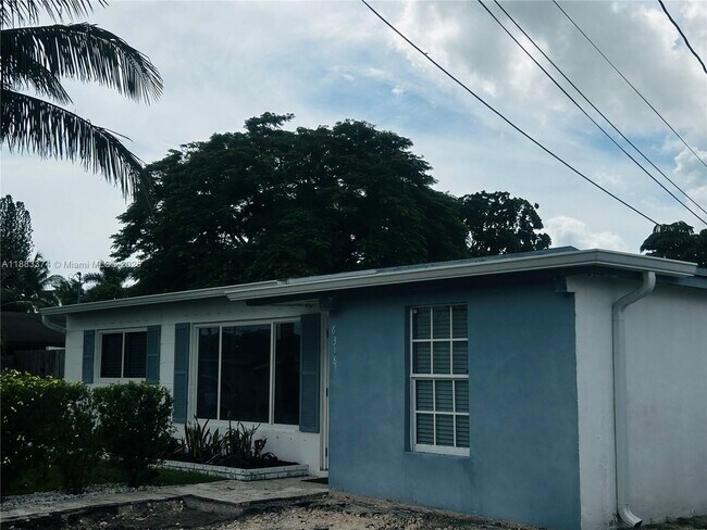 Primary Photo - 6318 NW 24th Ct