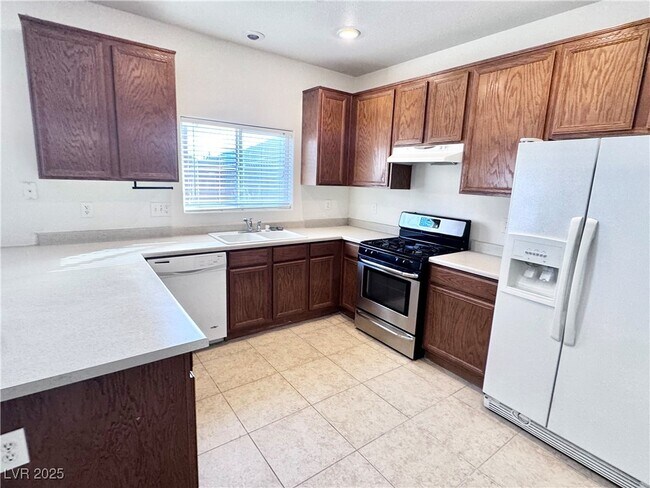 Building Photo - 6034 Tea Light Ct