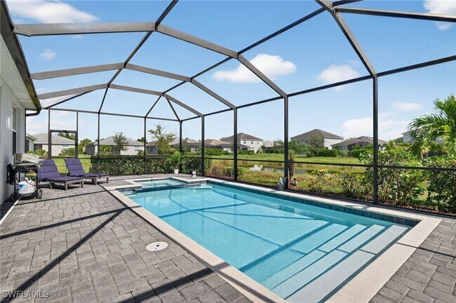 Building Photo - 2130 Hamlin St