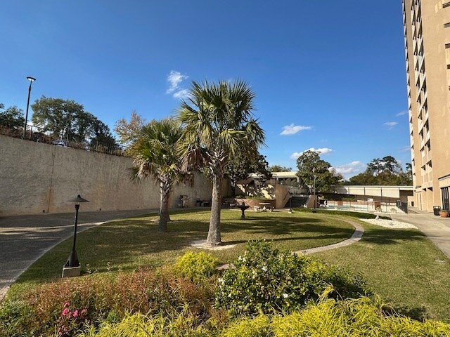 Building Photo - 1825 Saint Julian Pl