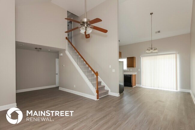 Building Photo - 2701 Amber Crest Dr