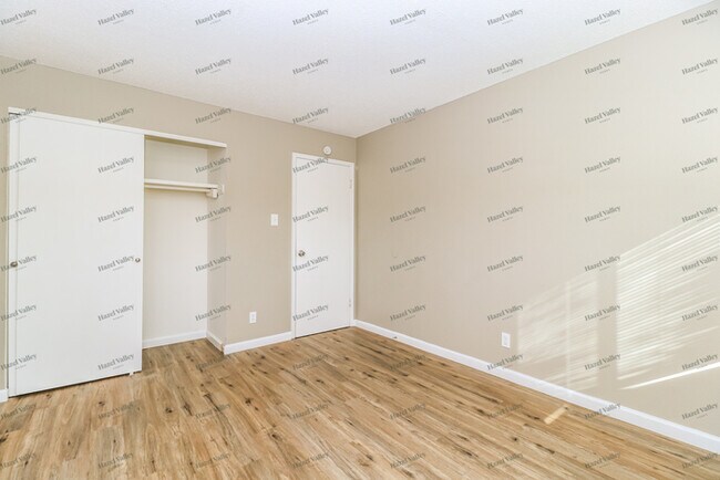 Building Photo - 6842 Champana Ln