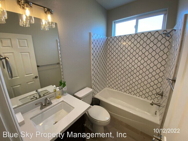 Building Photo - 4 br, 3.5 bath House - 1997 W Heritage Ct