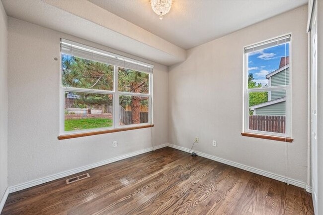 Building Photo - Beautiful 4-Bedroom Home in Lakewood with Finished Basement & Private Backyard