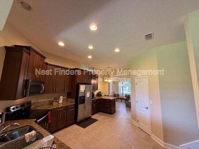 Building Photo - 4786 Yacht Ct