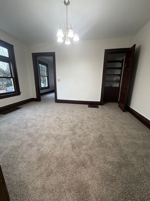 Building Photo - 362 W Gray St