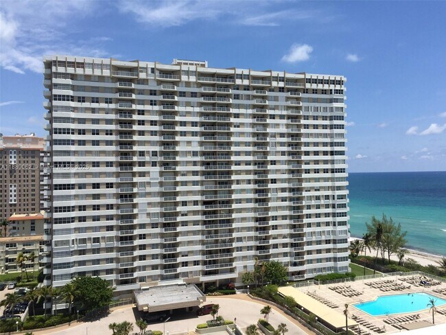 Building Photo - 1950 S Ocean Dr