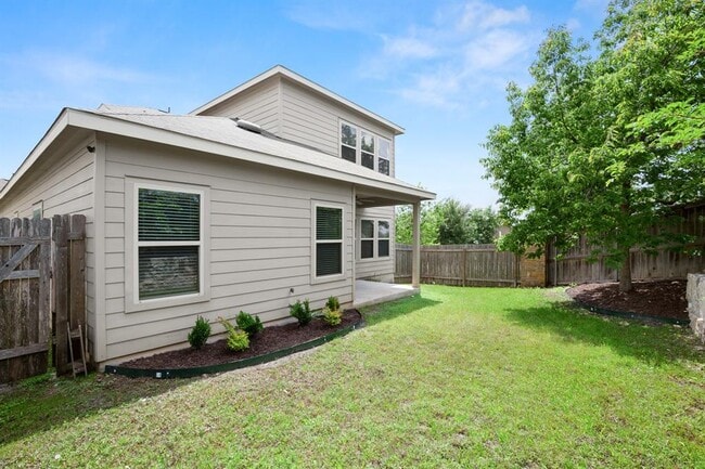 Building Photo - 10012 Epic Knoll Dr