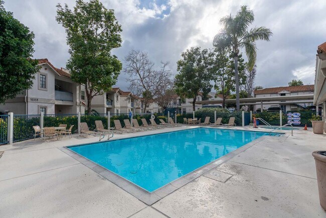 Building Photo - ***RANCHO PENASQUITOS BEST KEPT SECRET 2 B...