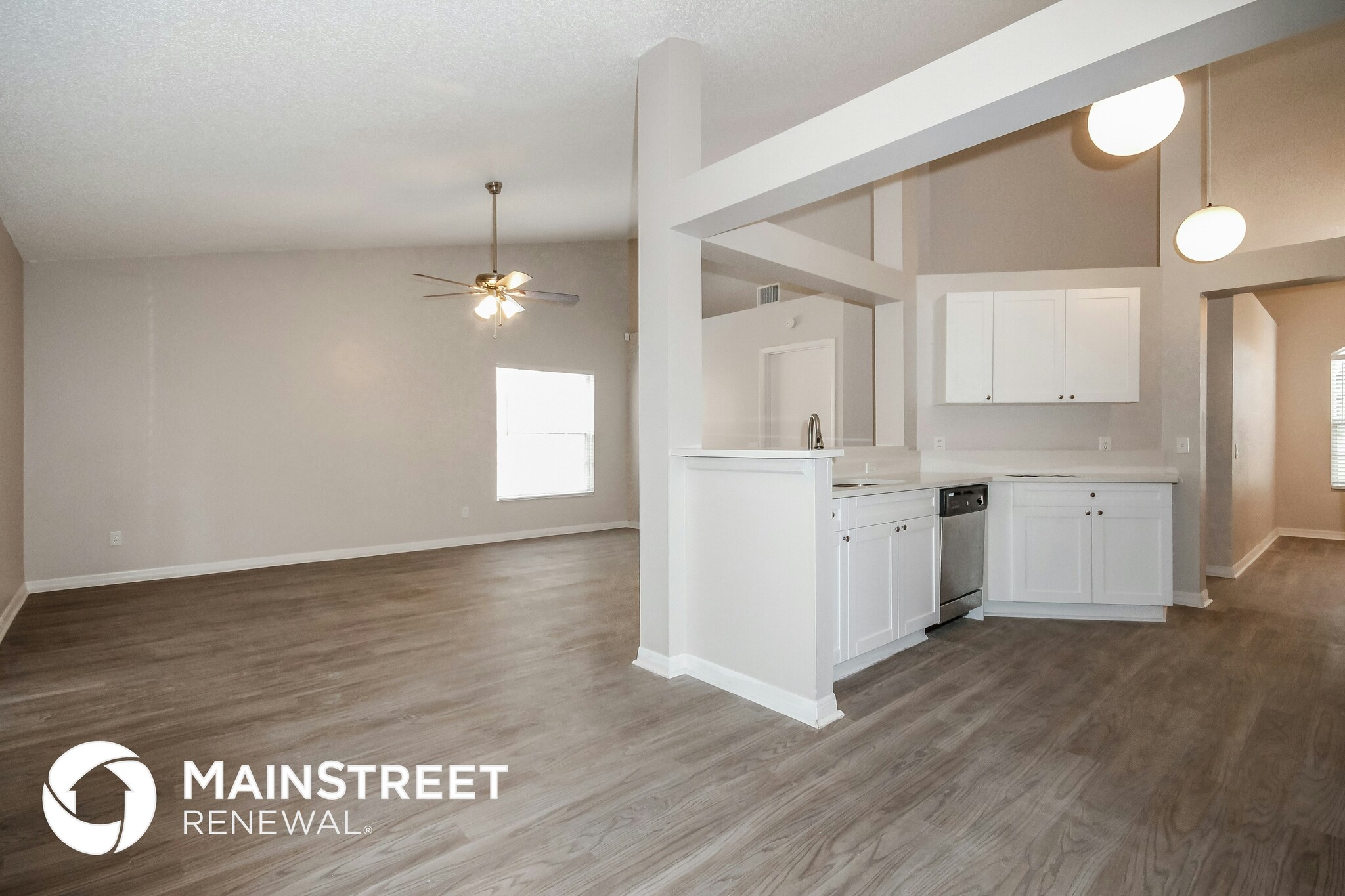 Building Photo - 15313 Heathridge Dr