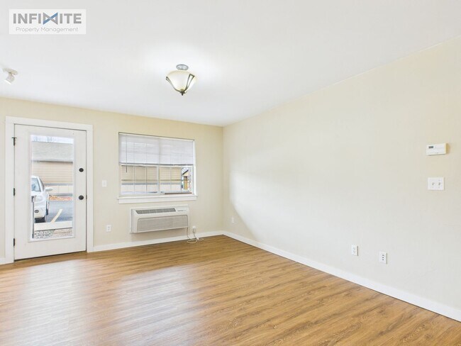 Building Photo - Beautifully Updated 2 Bedroom, 2 Bath Condo with Carport – Great Layout & Modern Finishes!