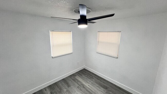 Building Photo - Timeless Appeal Meets Modern Living – 3BR Home on Expansive Lot in Titusville! WASHER & DRYER INC...