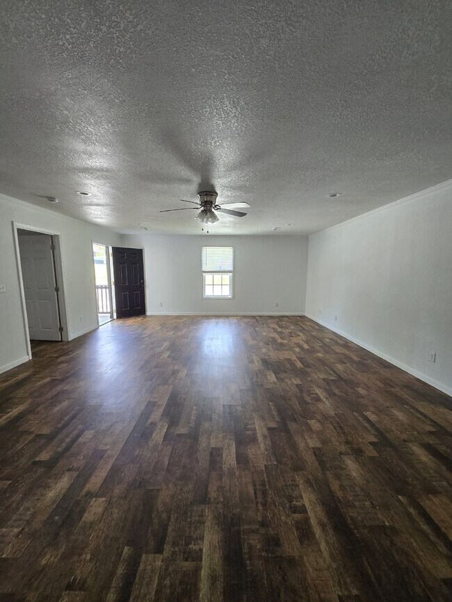Building Photo - 39 Ga Ln