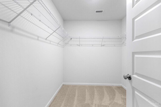 Building Photo - 5631 Guinevere Ln