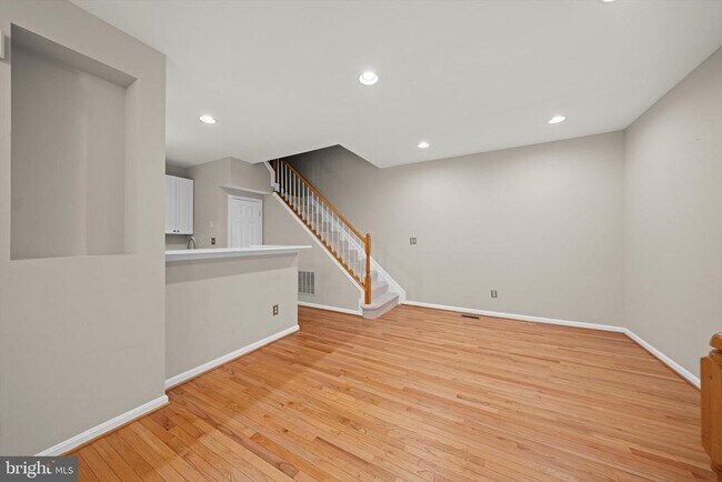 Building Photo - 46188 Cecil Terrace