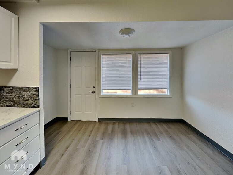 Building Photo - 7203 SE Harmony Dr