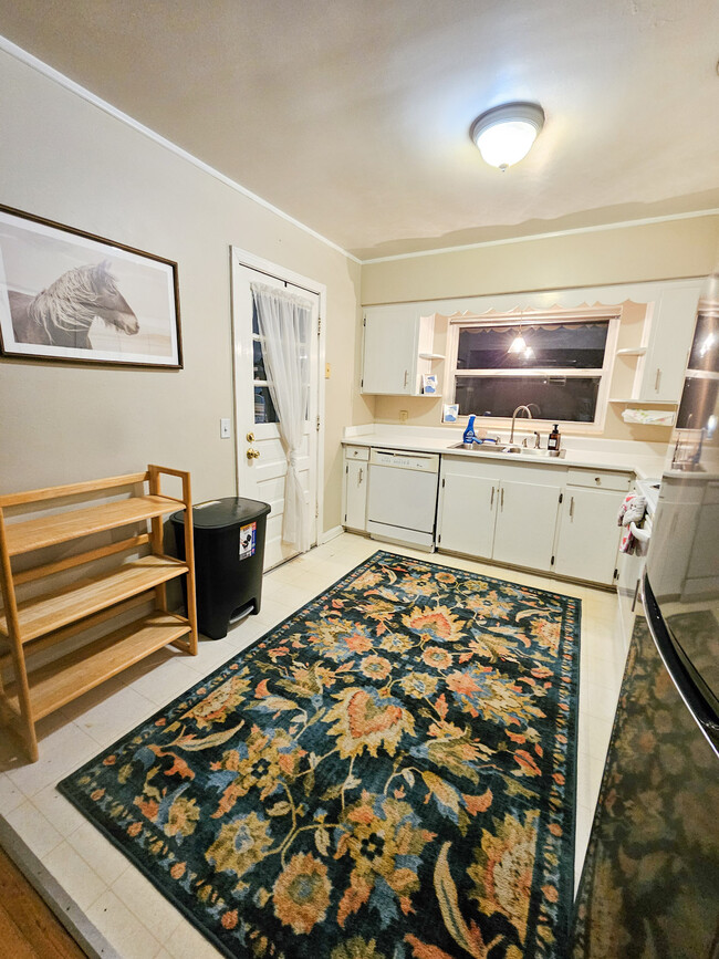 Building Photo - 3747 Coronado Rd