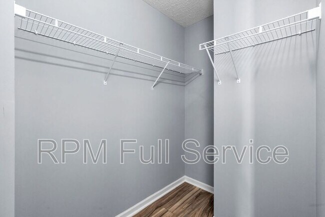 Building Photo - 3410 Risen Star Dr