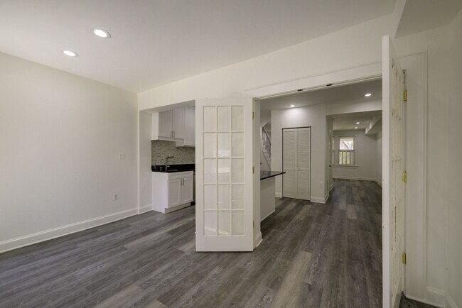 Building Photo - Charming & Renovated Petworth Rowhouse with Parking -  Available Now!