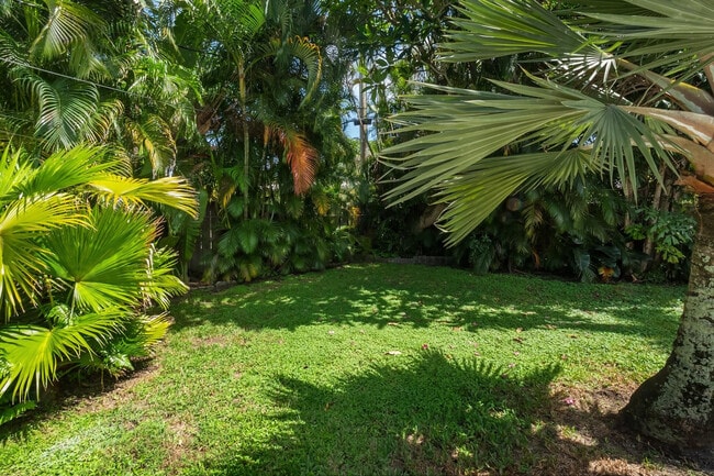 Building Photo - 2608 NE 12th St