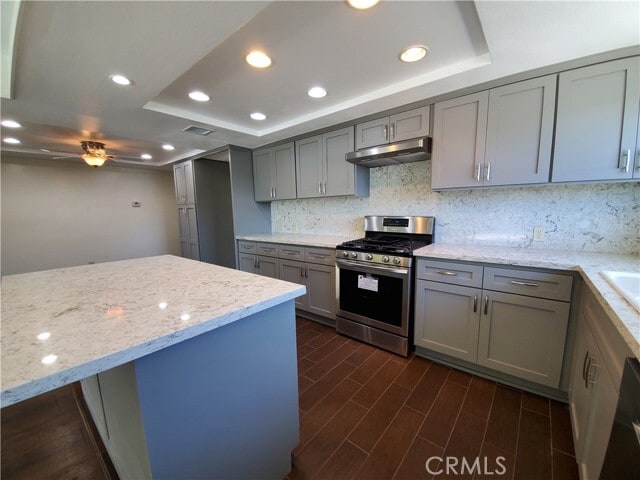 Building Photo - 588 W 17th St