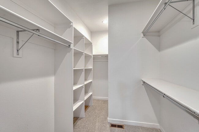 Building Photo - 1231 Newton St