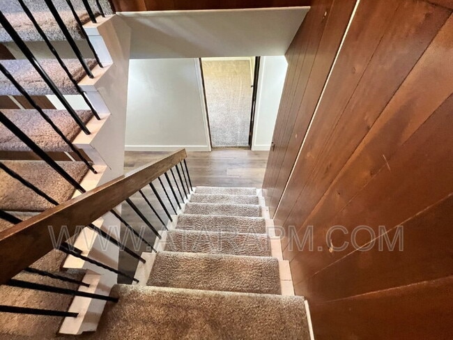 Building Photo - 270 2020 N