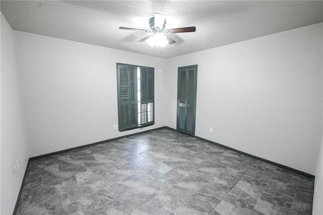 Building Photo - 3606 San Blas Dr